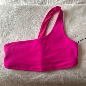 ALO SPORTS BRA (MATCHING LEGGINGS ON MY PAGE)